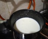 A picture of step 3 of Badam milk.