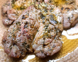 Foto del paso 5 de la receta: Contramuslo de pavo en adobo casero