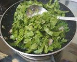 A picture of step 7 of Spinach cheese balls with Mediterranean chickpea salad.