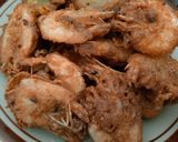 Foto langkah ke 5 dari resep Udang goreng tepung.