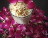 A picture of step 2 of Rose flavour sweet lassi.