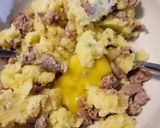 A picture of step 3 of Bangers n mash with a twist.