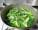 A picture of step 3 of Tender Squid and Green Onions with Vinegar Miso Sauce.