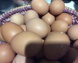 A picture of step 1 of Colorful Eggs.