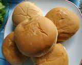 Foto langkah ke 2 dari resep Chicken Burger.