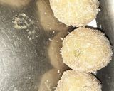 A picture of step 8 of Suji ladoo.