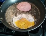 A picture of step 3 of Ham & Egg Breakfast Sandwich.