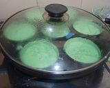 Foto langkah ke 4 dari resep Kue Ape Khas Betawi.