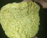 A picture of step 6 of Maggi Pizza.