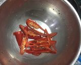 รูปขั้นตอนการทำที่ 3 ของ “ผัดฉ่าอกไก่”