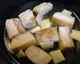 A picture of step 5 of Simmered Pork Kakuni & Lustrous Daikon Radish.