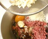 A picture of step 2 of Crunchy Menchi Katsu with Lotus Root.