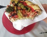 Foto del paso 6 de la receta: Pizza de atún y verduras con base de brócoli y zanahoria