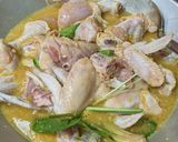 Foto langkah ke 3 dari resep Ayam Goreng Bumbu ungkep empuk.