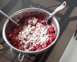 A picture of step 4 of Veg. Beetroot macroni pasta.