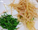 Hình bước làm 1 của món Gà rang muối