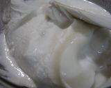 A picture of step 5 of Plump Matcha Daifuku.