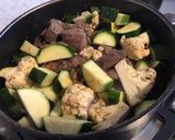Une image de l'étape 8 de Bœuf mijoté aux légumes d hiver (chou fleur,aubergine,courgettes,carottes,poivron,poireau).