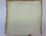 A picture of step 5 of Freezable Egg Sandwich.