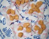 A picture of step 13 of Sweet Potato Snack With Caramel in the Center.