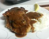 A picture of step 9 of Jagerschnitzel.