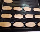 Foto langkah ke 3 dari resep Kue kering kacang legit no mixer.