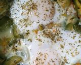 Foto del paso 2 de la receta: Huevos Poché, sobre colchón vegetal