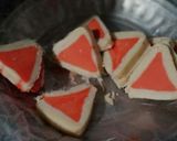 A picture of step 3 of Vanilla triangle & stuffed nutella cookies.