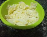 A picture of step 2 of Aloo Paratha.