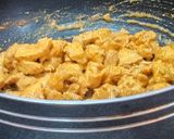 A picture of step 7 of Chicken Tikka Pizza.