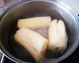 Foto del paso 1 de la receta: Arepas de Yuca con Queso