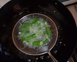 A picture of step 6 of Bhindi gosht.
