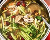 Hình bước làm 3 của món Gà tiềm ớt xiêm xanh