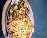 A picture of step 6 of Vegetable sizzler with barbecue noodles.