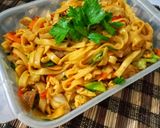 Foto langkah ke 5 dari resep Kwetiaw Goreng Malam Traweh.