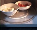 Foto langkah ke 3 dari resep Strawberry Cheesecake.