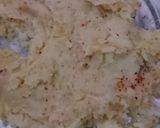 A picture of step 2 of Aloo ka paratha.
