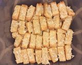 Foto langkah ke 8 dari resep Kastengel Teflon Ekonomis Keju Melimpah.