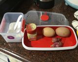 Foto langkah ke 1 dari resep Microwave Omelette.