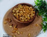 Foto langkah ke 6 dari resep Kacang Goreng Bawang Putih.