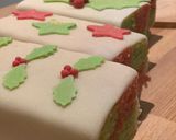 A picture of step 3 of Christmas Battenberg 🎄.