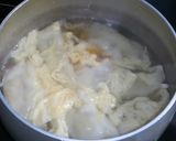 A picture of step 6 of Easy Egg Drop Gyoza Soup.