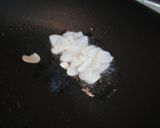 A picture of step 3 of Pork and Ginger Stir Fry with Bean Sprouts and Garlic.