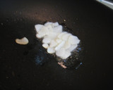 A picture of step 3 of Pork and Ginger Stir Fry with Bean Sprouts and Garlic.