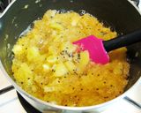 A picture of step 4 of Apple and Kiwi Honey Jam.