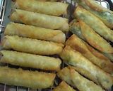A picture of step 6 of Ham and Shiso Gyoza Skin Wraps.