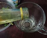 Foto langkah ke 2 dari resep Mojito Air Kelapa.