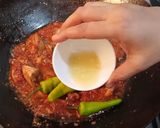 A picture of step 4 of Peshawri karahi.