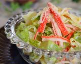 A picture of step 5 of Crab Stick Lettuce Toast with Sweet Chili Mayonnaise.