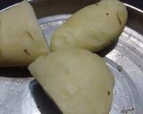 पूरी-आलू की रस वाली सब्जी (Poori and Rasedar Aloo Sabzi Recipe in Hindi) रेसिपी चरण 1 फोटो